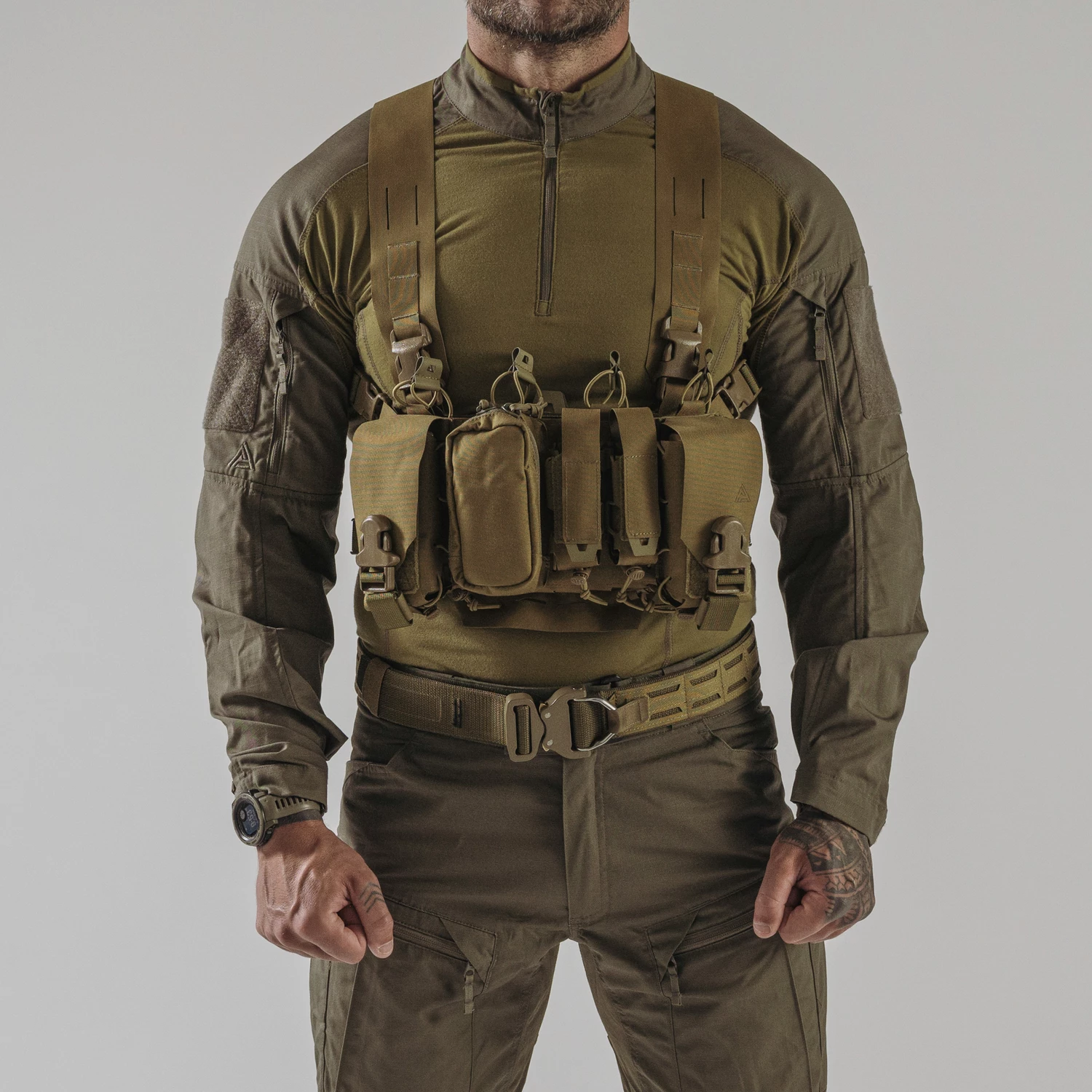 THUNDERBOLT COMPACT CHEST RIG® – Coyote pruun